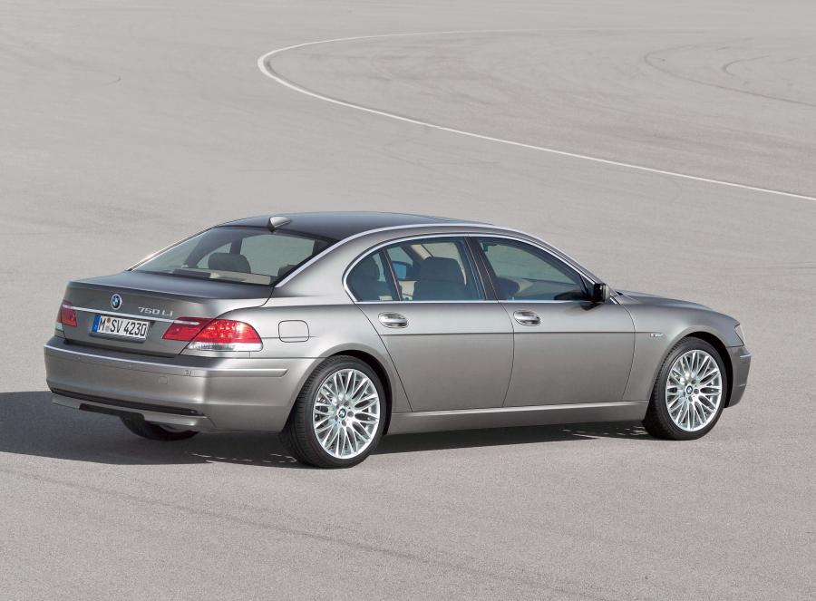  BMW 750Li (E66) 2005 года  (WW) (фото 37 из 41)